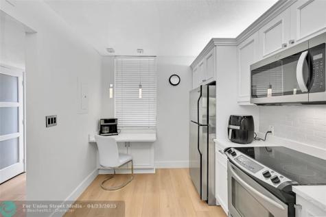 2660 N Carambola Circle Coconut Creek FL 33066