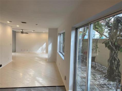101 SE 15th Avenue Fort Lauderdale FL 33301