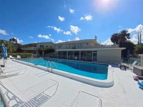 2131 NE 42nd Court Lighthouse Point FL 33064