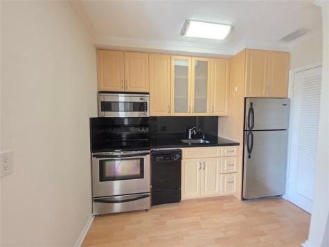 2131 NE 42nd Court Lighthouse Point FL 33064