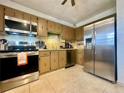 3010 NE 16th Avenue Oakland Park FL 33334