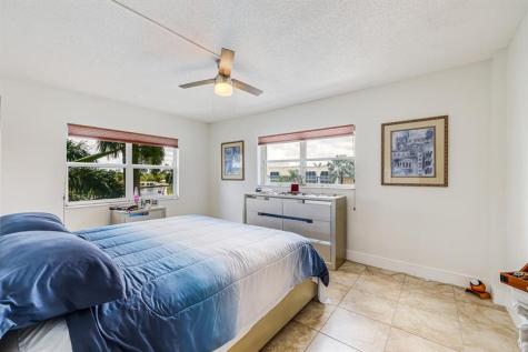 3010 NE 16th Avenue Oakland Park FL 33334