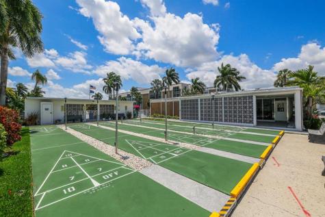 3010 NE 16th Avenue Oakland Park FL 33334