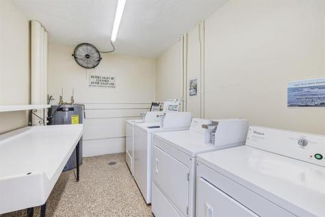 3010 NE 16th Avenue Oakland Park FL 33334