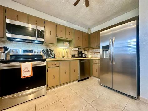 3010 NE 16th Avenue Oakland Park FL 33334