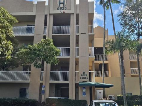 9525 Weldon Circle Tamarac FL 33321