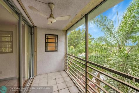 118 Royal Park Drive Oakland Park FL 33309