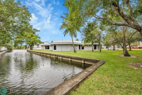 118 Royal Park Drive Oakland Park FL 33309