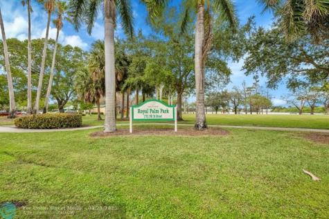 118 Royal Park Drive Oakland Park FL 33309