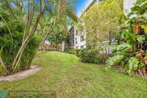 118 Royal Park Drive Oakland Park FL 33309