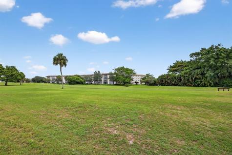 2902 Victoria Circle Coconut Creek FL 33066