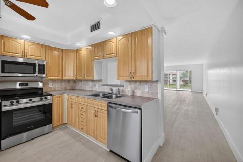 2902 Victoria Circle Coconut Creek FL 33066