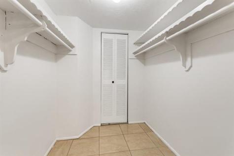 4090 NW 42nd Avenue Lauderdale Lakes FL 33319