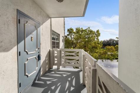 4090 NW 42nd Avenue Lauderdale Lakes FL 33319