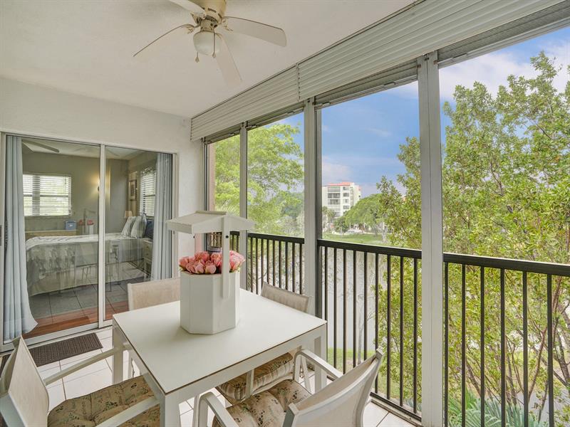 2208 S Cypress Bend Drive Pompano Beach FL 33069