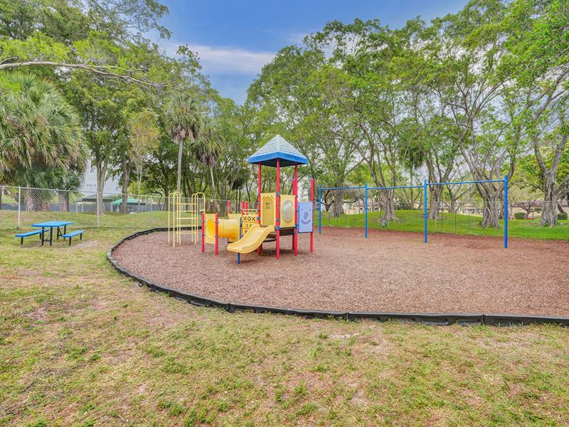 2208 S Cypress Bend Drive Pompano Beach FL 33069