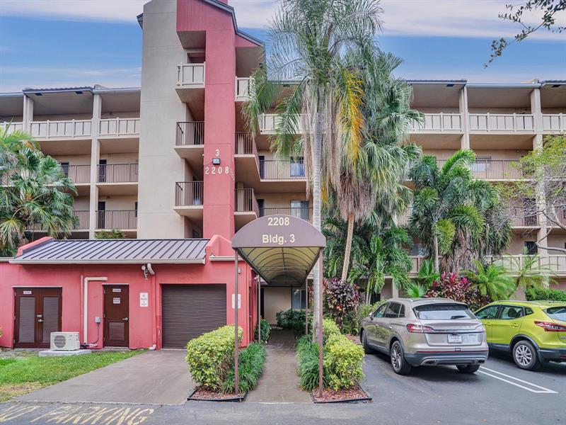 2208 S Cypress Bend Drive Pompano Beach FL 33069