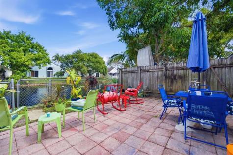 1337 Seaview North Lauderdale FL 33068