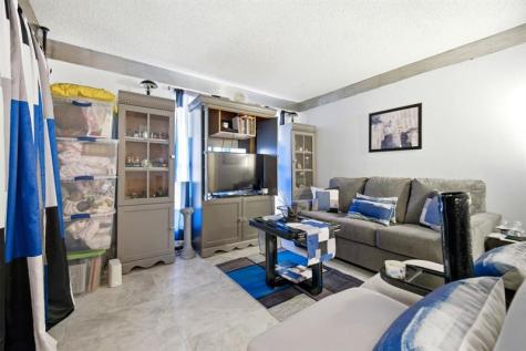 1337 Seaview North Lauderdale FL 33068