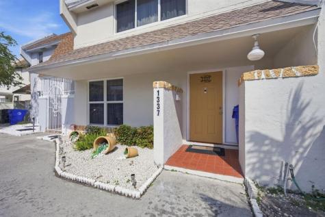 1337 Seaview North Lauderdale FL 33068