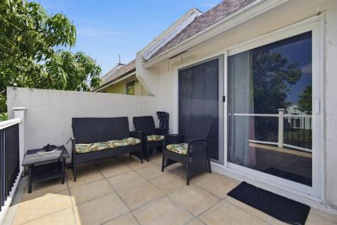 1337 Seaview North Lauderdale FL 33068