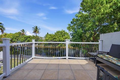 1337 Seaview North Lauderdale FL 33068