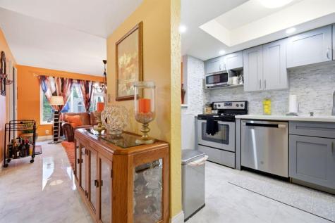 1337 Seaview North Lauderdale FL 33068