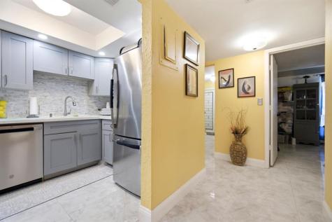 1337 Seaview North Lauderdale FL 33068