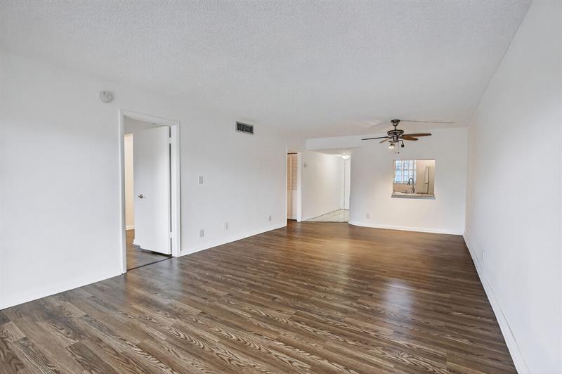 3905 N Nob Hill Road Sunrise FL 33351