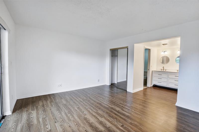 3905 N Nob Hill Road Sunrise FL 33351