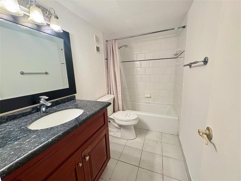 3905 N Nob Hill Road Sunrise FL 33351