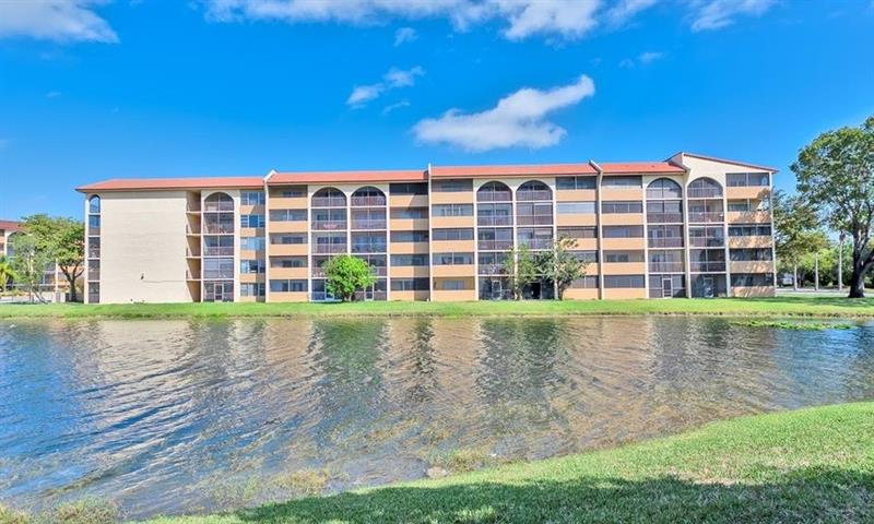 3905 N Nob Hill Road Sunrise FL 33351