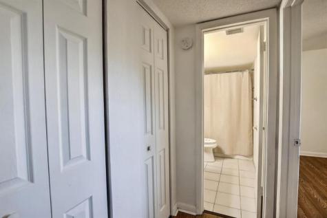 3905 N Nob Hill Road Sunrise FL 33351