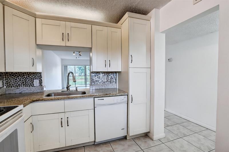 3905 N Nob Hill Road Sunrise FL 33351