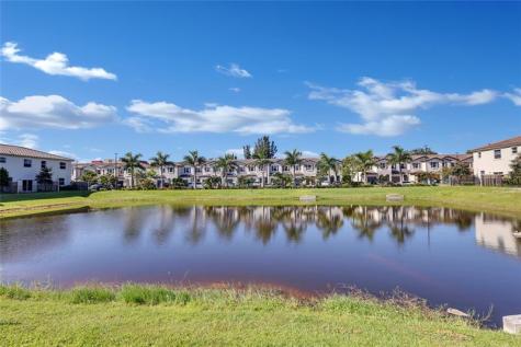 2717 NW 55th Way Lauderhill FL 33313