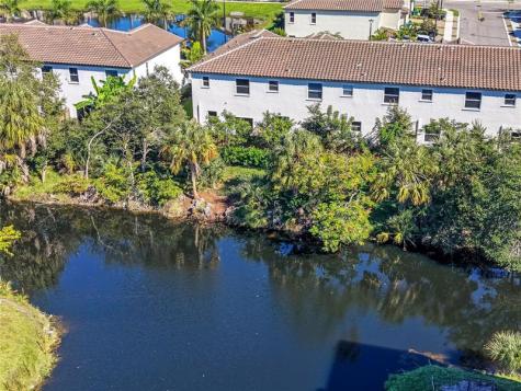 2717 NW 55th Way Lauderhill FL 33313