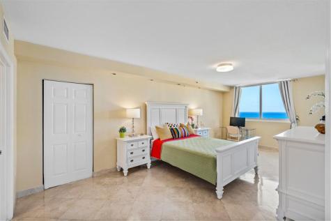 2011 N Ocean Boulevard Fort Lauderdale FL 33305