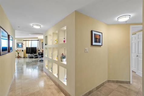 2011 N Ocean Boulevard Fort Lauderdale FL 33305