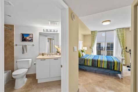 2011 N Ocean Boulevard Fort Lauderdale FL 33305
