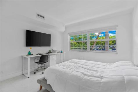 805 Cypress Boulevard Pompano Beach FL 33069