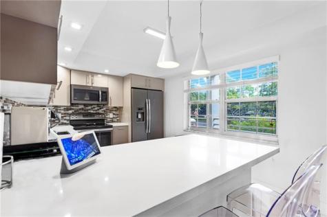 805 Cypress Boulevard Pompano Beach FL 33069