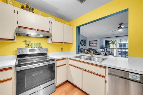 441 SE 10th Street Dania Beach FL 33004