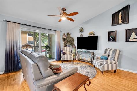 441 SE 10th Street Dania Beach FL 33004