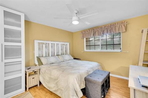 441 SE 10th Street Dania Beach FL 33004
