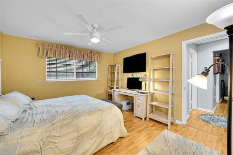 441 SE 10th Street Dania Beach FL 33004