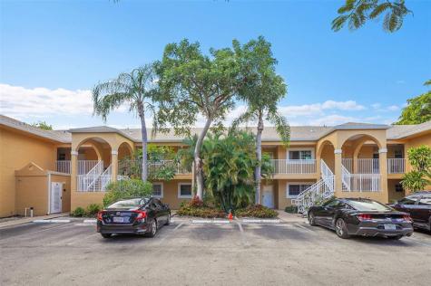 441 SE 10th Street Dania Beach FL 33004