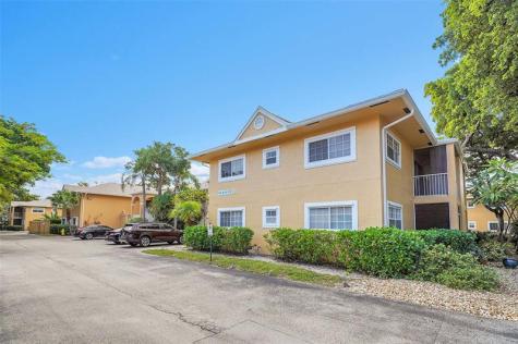 441 SE 10th Street Dania Beach FL 33004