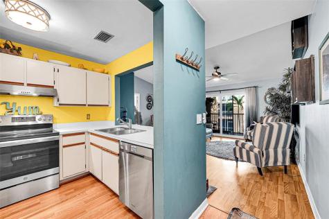 441 SE 10th Street Dania Beach FL 33004