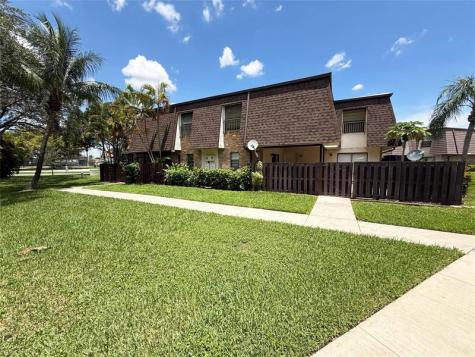 2561 NW 99th Avenue Coral Springs FL 33065