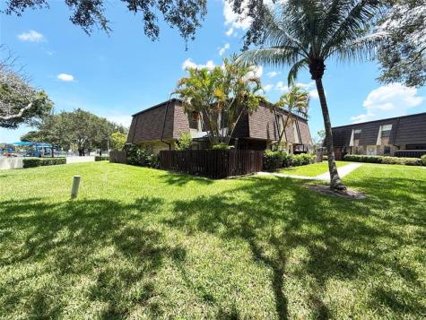 2561 NW 99th Avenue Coral Springs FL 33065